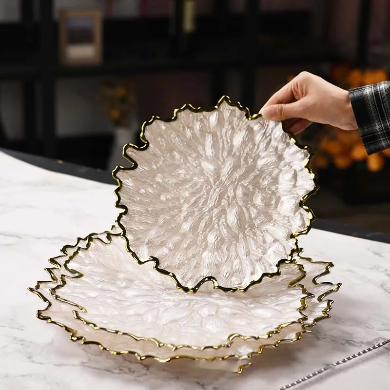 

Стеклянные тарелки с золотым ходом, креативные неправильной формы, настольные тарелки для фруктов в гостиной, для послеобеденного чая, настольная тарелка для закусок, кухонные столовые приборы