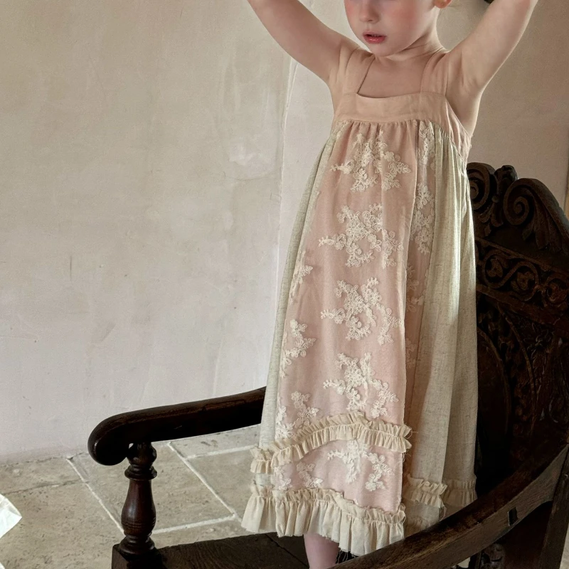 Summer Girls Dress 2024 New Casual and Comfortable Solid Color Embroidered Sleeveless Dress Fashion Loose Girls Clothing
Summer Girls Dress 2024 New Casual and Comfortable Solid Color Embroidered Sleeveless Dress Fashion Loose Girls Clothing