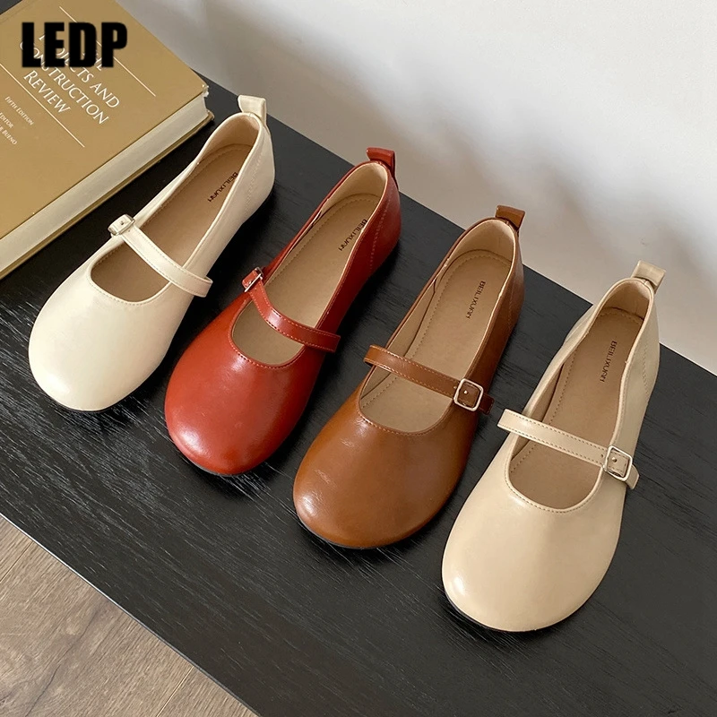 Women Flats Cute Shallow 2023 New Shallow Ladies Buckle Strap Mary Jane Female Single Shoes Soft Sole Comfortable Casual Vintage
Women Flats Cute Shallow 2023 New Shallow Ladies Buckle Strap Mary Jane Female Single Shoes Soft Sole Comfortable Casual Vintage