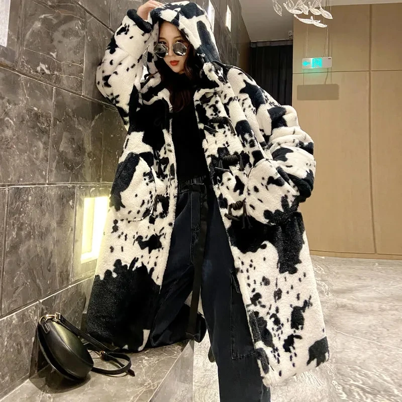 2023 Winter Thicken Oversize Cow Print Hooded Long Faux Mink Fur Coat Women Furry Faux Fur Jacket Female Clothing Plush Overcoat
2023 Winter Thicken Oversize Cow Print Hooded Long Faux Mink Fur Coat Women Furry Faux Fur Jacket Female Clothing Plush Overcoat