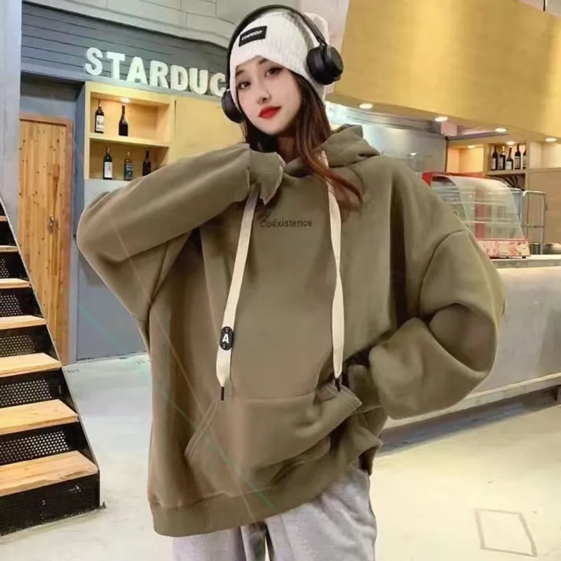 골프티 Winter Women's Golf Wear Milk Tea Colored Plush and Thick Medium Length Hooded Loose Top Windbreaker Golf T-shirt 골프 여성 의류
골프티 Winter Women's Golf Wear Milk Tea Colored Plush and Thick Medium Length Hooded Loose Top Windbreaker Golf T-shirt 골프 여성 의류