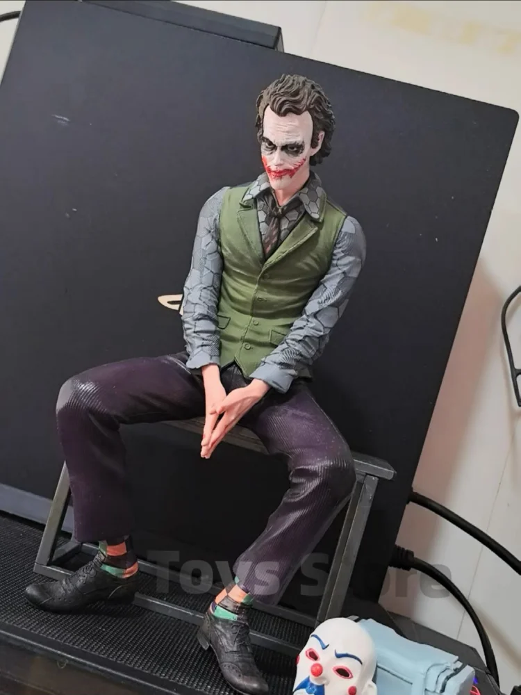 New Movie Joker Heath Ledger Clown Action Figure Collection Statue Model Toys 28cm Desktop Decoration Toys Kids Birthday Gifts
New Movie Joker Heath Ledger Clown Action Figure Collection Statue Model Toys 28cm Desktop Decoration Toys Kids Birthday Gifts