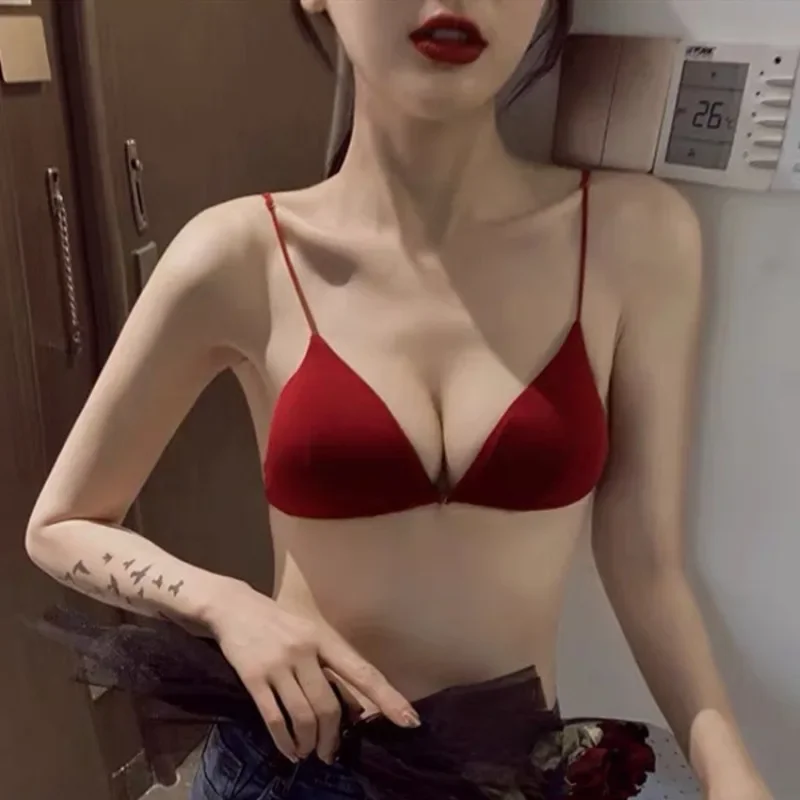 New Style Pure Desire Small Chest No Underwire Triangle Cup Girl Sexy Underwear Thin Belt Beauty Back Buckle Bra
New Style Pure Desire Small Chest No Underwire Triangle Cup Girl Sexy Underwear Thin Belt Beauty Back Buckle Bra