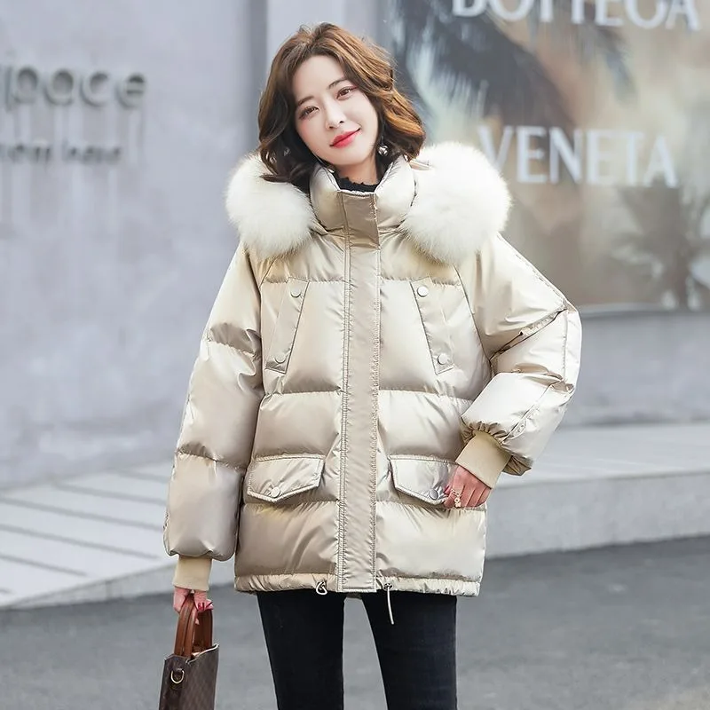 2023 New Women Down Jacket Winter Coat Female Short Parkas Loose Thick Warm Outwear Hooded Fur Collar Fashion Versatile Overcoat
2023 New Women Down Jacket Winter Coat Female Short Parkas Loose Thick Warm Outwear Hooded Fur Collar Fashion Versatile Overcoat