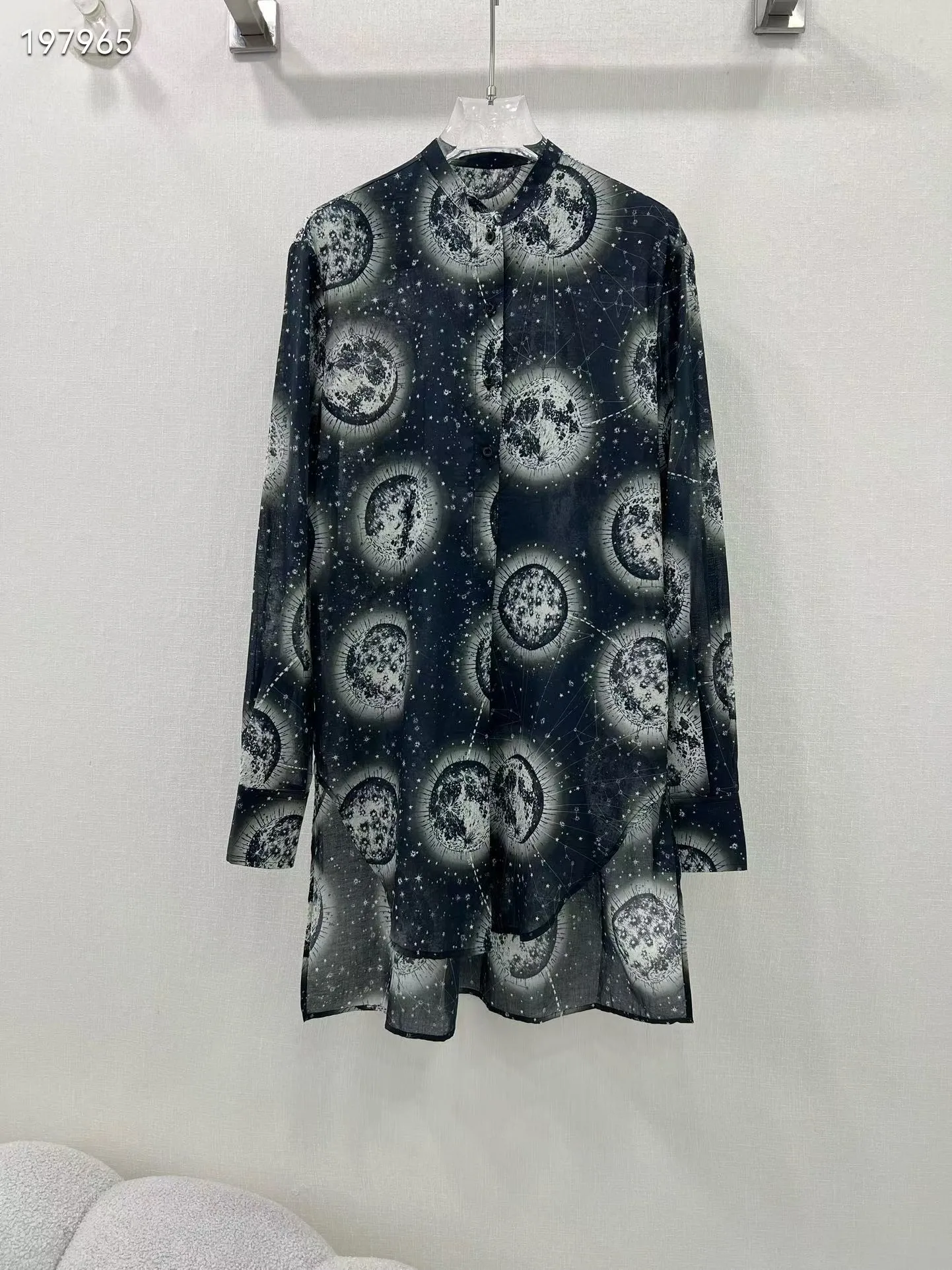 Модные женские блузки и рубашки ws0894, популярная женская одежда в европейском стиле
Модные женские блузки и рубашки ws0894, популярная женская одежда в европейском стиле