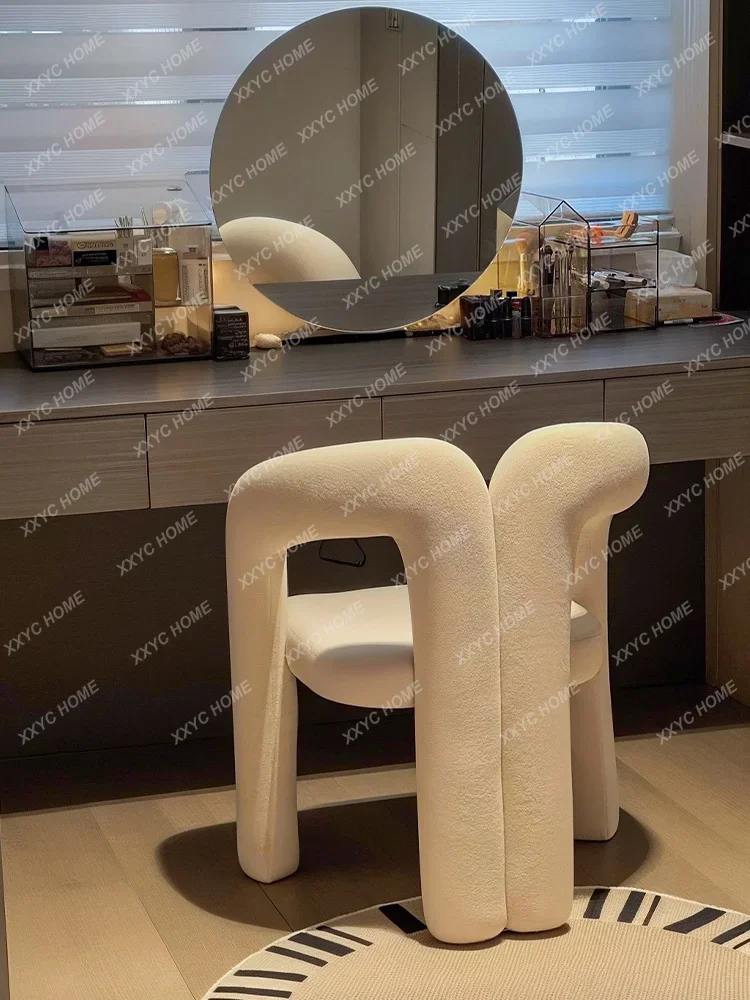 Makeup chair, dressing stool, home bedroom, light luxury, cream style chair, back stool
Makeup chair, dressing stool, home bedroom, light luxury, cream style chair, back stool
