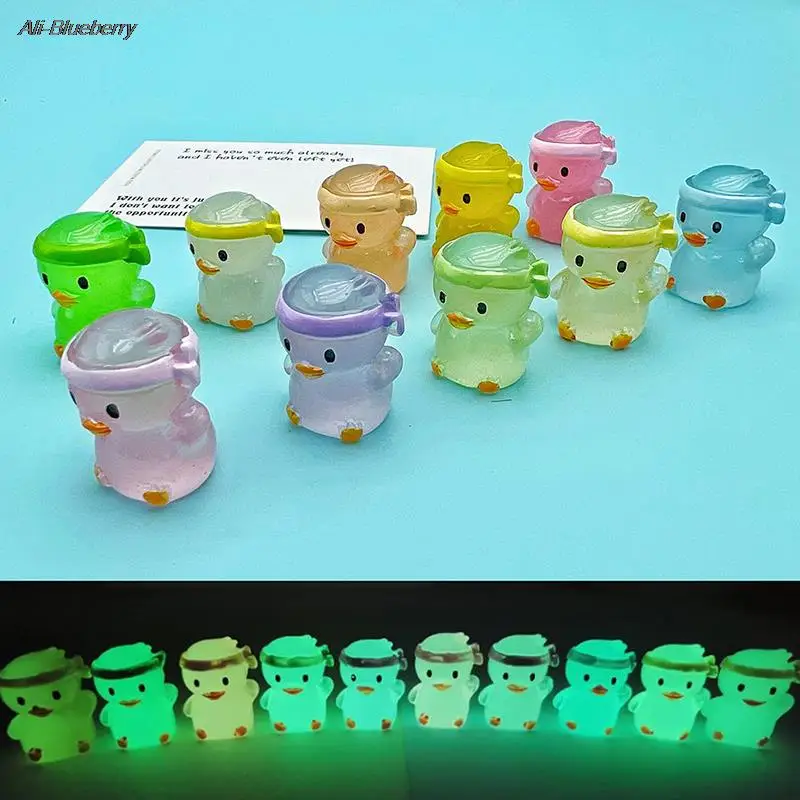 New 2Pcs Cute Cartoon Luminous Duck Ornament Miniature Glow In The Dark Ornaments Car Decoration Accessories
New 2Pcs Cute Cartoon Luminous Duck Ornament Miniature Glow In The Dark Ornaments Car Decoration Accessories