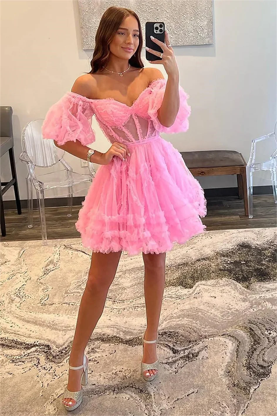 

Sweetheart Mini Tulle Homecoming Dresses Short Puffy Sleeves Prom Dress Tiered Evening Ruffles Cocktail Birthday Party Gowns