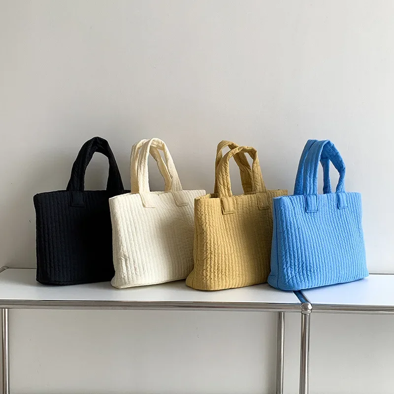 Winter Solid Color Nylon Casual Handbags for Women Portable Women's Tote Bag Cute Light Weight Luxury Brand Bags
Winter Solid Color Nylon Casual Handbags for Women Portable Women's Tote Bag Cute Light Weight Luxury Brand Bags