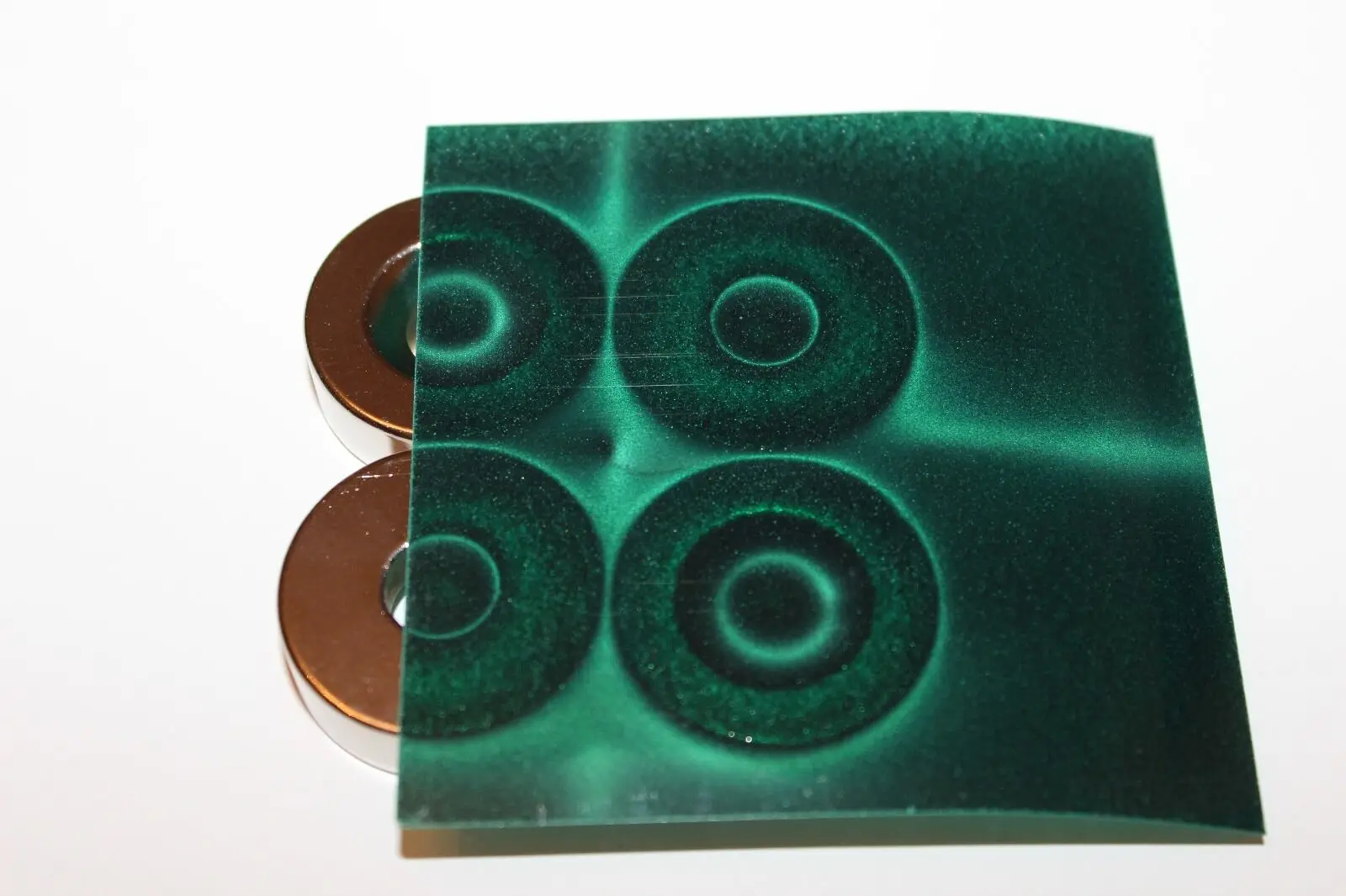 Magnetic Field Viewer Viewing Film 25x50mm 50x75mm Card Magnet Detector Pattern Display L4MF Electromagnetic Radiation Detectors
Magnetic Field Viewer Viewing Film 25x50mm 50x75mm Card Magnet Detector Pattern Display L4MF Electromagnetic Radiation Detectors