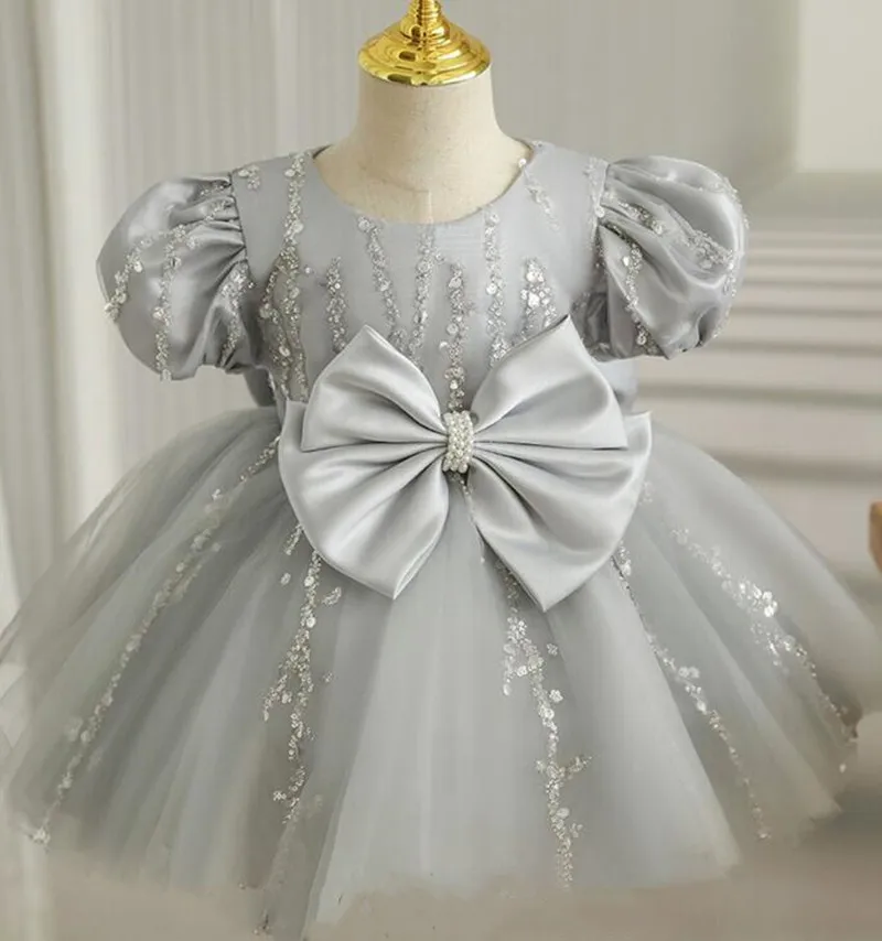 

Lovely Grey Baby Girl Dress O Neck Short Sleeve Princess First Birthday Dress Tutu Cupcake Fluffy Girls Dresses with Bow