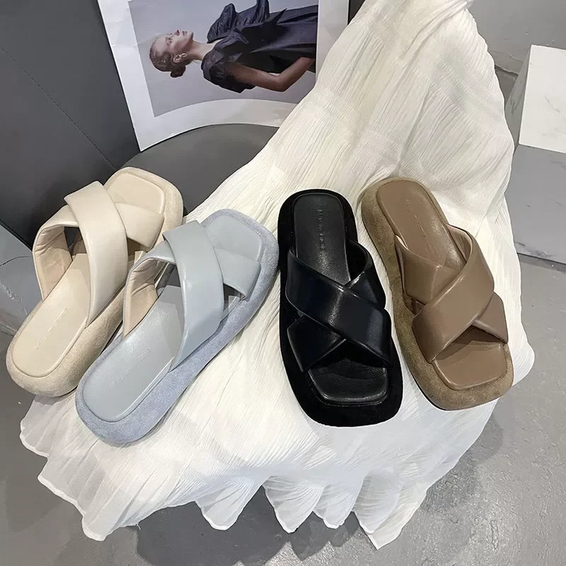 Summer New Outdoor Fashion Words Beach Shoes Women's Sandals for Girls Flat Open Toe Flats Slippers Women
Summer New Outdoor Fashion Words Beach Shoes Women's Sandals for Girls Flat Open Toe Flats Slippers Women