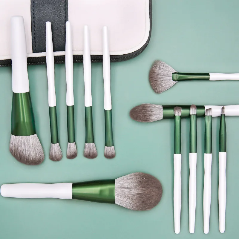 New 12 pieces of green glass beautiful exquisite makeup brush full set of loose paint ultra-soft paint tool portable makeup brus
New 12 pieces of green glass beautiful exquisite makeup brush full set of loose paint ultra-soft paint tool portable makeup brus