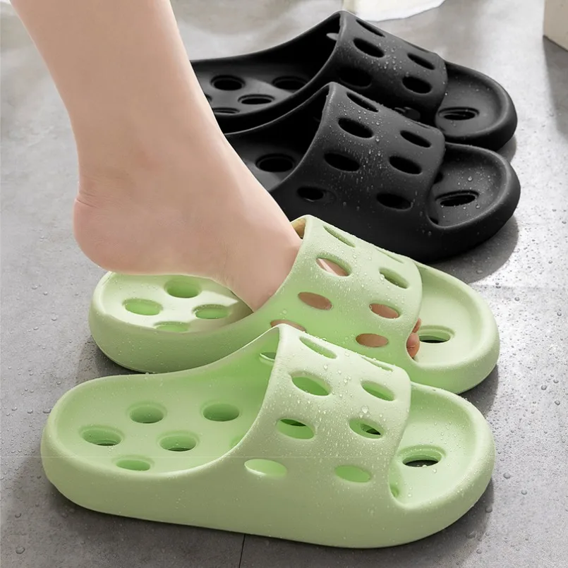 Home Slipper Woman Cloud Summer Sandals Leaking Men Flip Flops Beach Slides Casual House Shoes Flat Eva Female Male Non Slip
Home Slipper Woman Cloud Summer Sandals Leaking Men Flip Flops Beach Slides Casual House Shoes Flat Eva Female Male Non Slip
