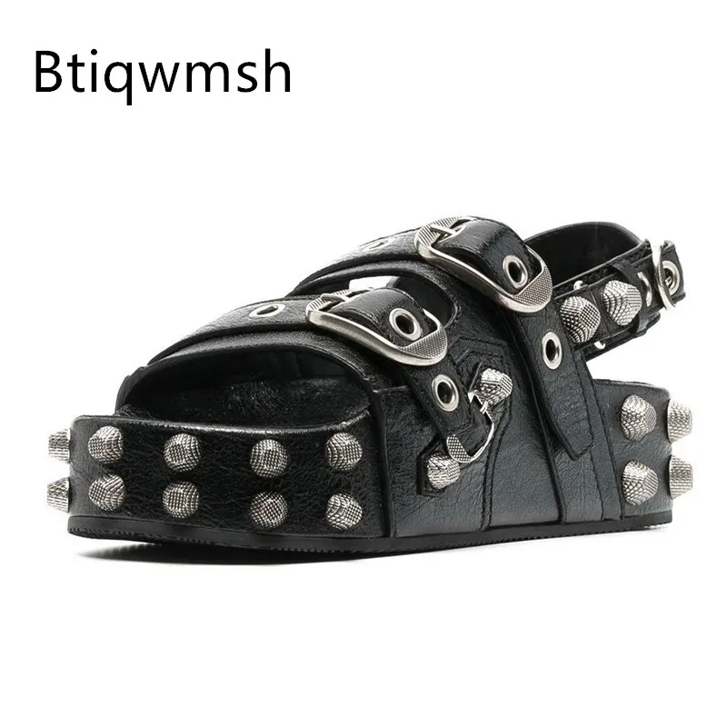 Rivet Studded Sandals Man Open Toe Spike Thick Bottom Flats Male Fashion Casual Shoes For Men Summer
Rivet Studded Sandals Man Open Toe Spike Thick Bottom Flats Male Fashion Casual Shoes For Men Summer