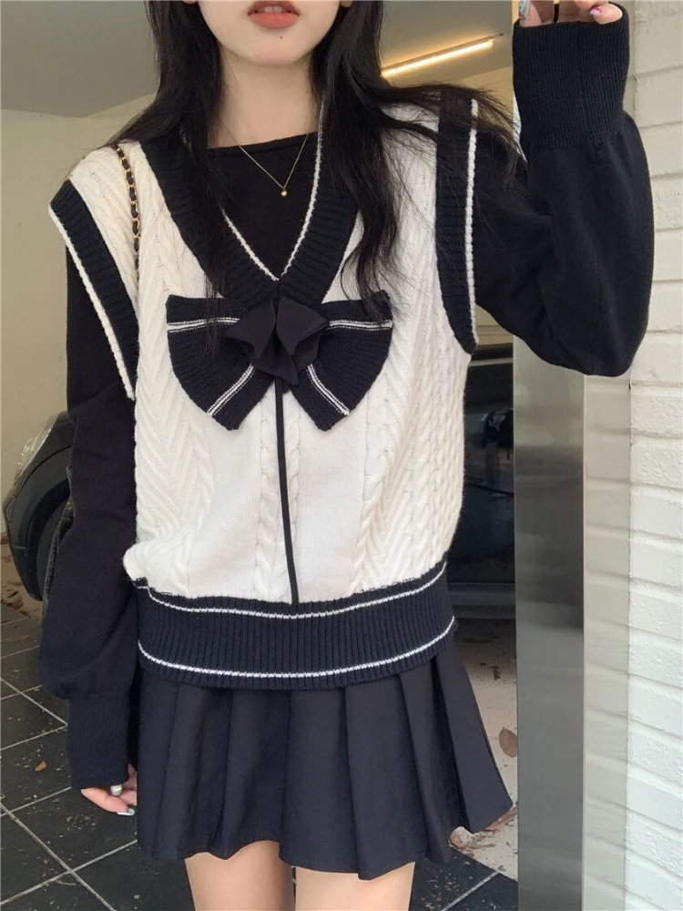 Deeptown Preppy Kawaii White Sweater Vest Women Japanese Style Jk Sweet Bow Oversize Jumper Cute Soft Girls Harajuku Knitwears
Deeptown Preppy Kawaii White Sweater Vest Women Japanese Style Jk Sweet Bow Oversize Jumper Cute Soft Girls Harajuku Knitwears