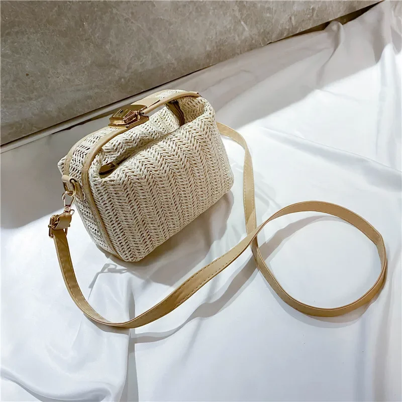 Women Woven Beige Grass Crossbody Bags Boho-chic Handbag Crochet Straw Shoulder Bag Summer Beach Bag Women Makeup Bag
Women Woven Beige Grass Crossbody Bags Boho-chic Handbag Crochet Straw Shoulder Bag Summer Beach Bag Women Makeup Bag