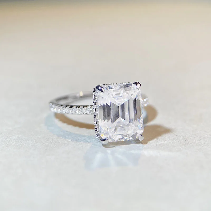 Moissanite Diamond Ring for Women S925 Sterling Silver Emerald Cut Pagoda 4 Carat Luxury Atmospheric Fine Jewelry
Moissanite Diamond Ring for Women S925 Sterling Silver Emerald Cut Pagoda 4 Carat Luxury Atmospheric Fine Jewelry