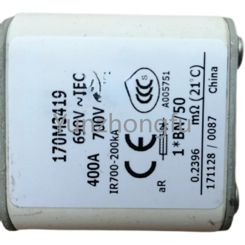 ETN Fuse 170m3419 Insurance Fuse Repair Switch 690v700v400a 
ETN Fuse 170m3419 Insurance Fuse Repair Switch 690v700v400a