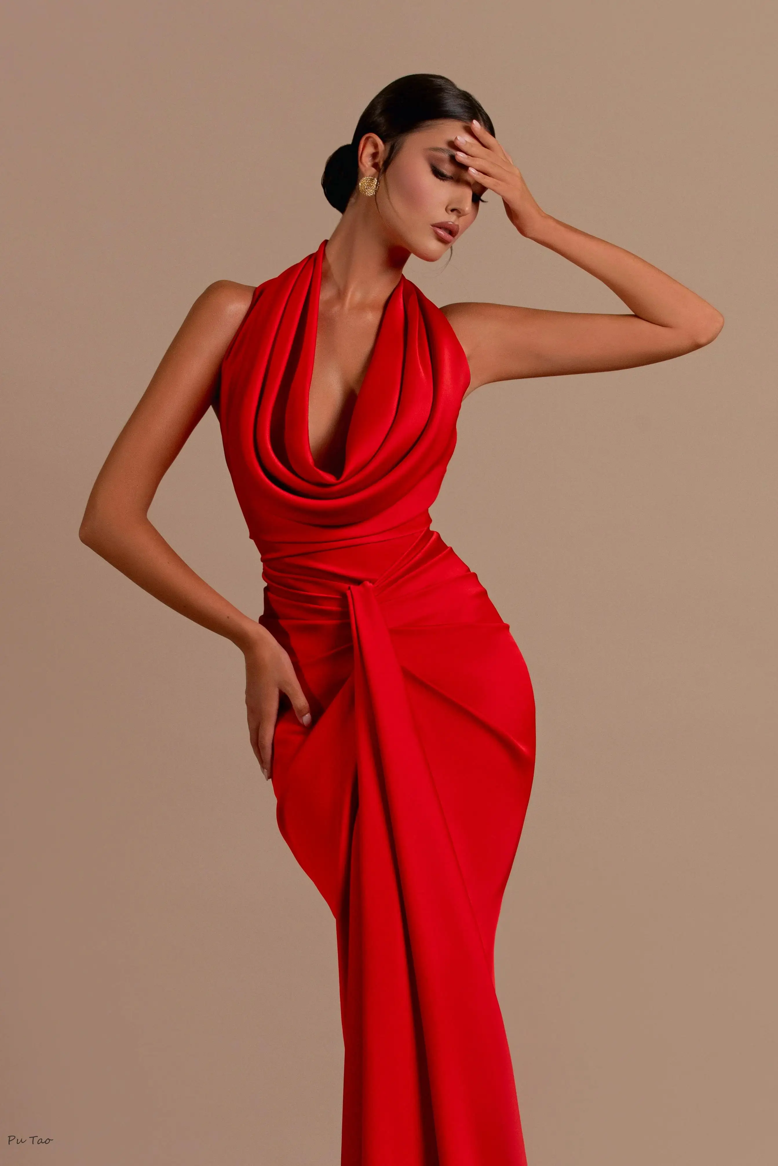 

PuTao Red Christmas Cocktail Party Dress For Women Sexy Halter V Neck Sleeveless Draped Maxi Long Gown Red Satin Female Clothing