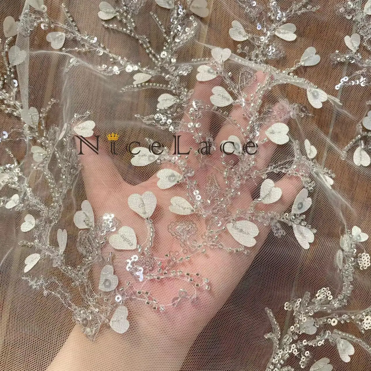 Nicelace 5Yard/Lot Hot Good Quality Embroidery Lace Fabric Beads 3D Flowers And Sequins For Bridal Wedding Gowns Garments
Nicelace 5Yard/Lot Hot Good Quality Embroidery Lace Fabric Beads 3D Flowers And Sequins For Bridal Wedding Gowns Garments