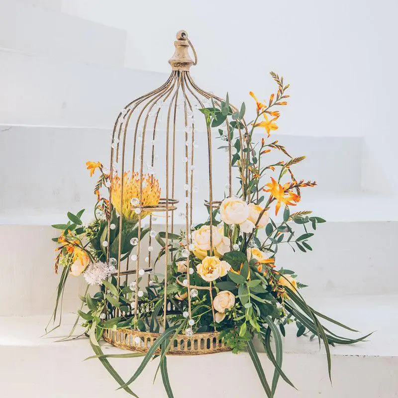 1Pc Wedding Party European Style Creative Bird Cage Shape Dessert Stand Exquisite Decoration Ornament Flower Rack Candlestick
1Pc Wedding Party European Style Creative Bird Cage Shape Dessert Stand Exquisite Decoration Ornament Flower Rack Candlestick