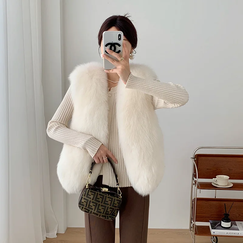 

2024New Full Skin Fox Fur Grass Vest Women's Short Style Slimming Korean Edition Youth Style Haining Fur Tank Top