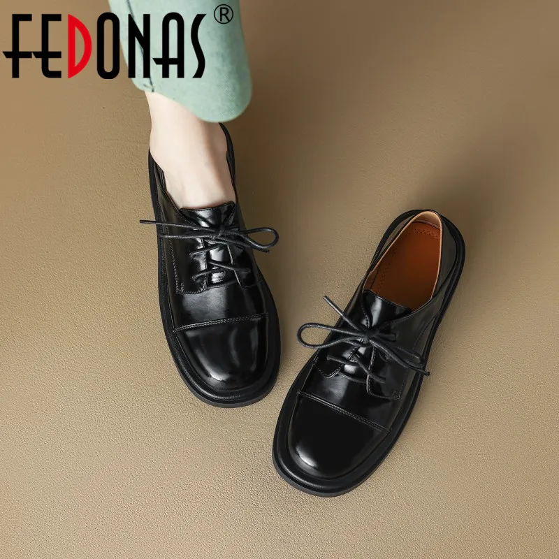 FEDONAS Spring Autumn Women Pumps Genuine Leather Thick Heels Concise Lace-Up Round Toe Casual Working Loafers Shoes Woman New
FEDONAS Spring Autumn Women Pumps Genuine Leather Thick Heels Concise Lace-Up Round Toe Casual Working Loafers Shoes Woman New