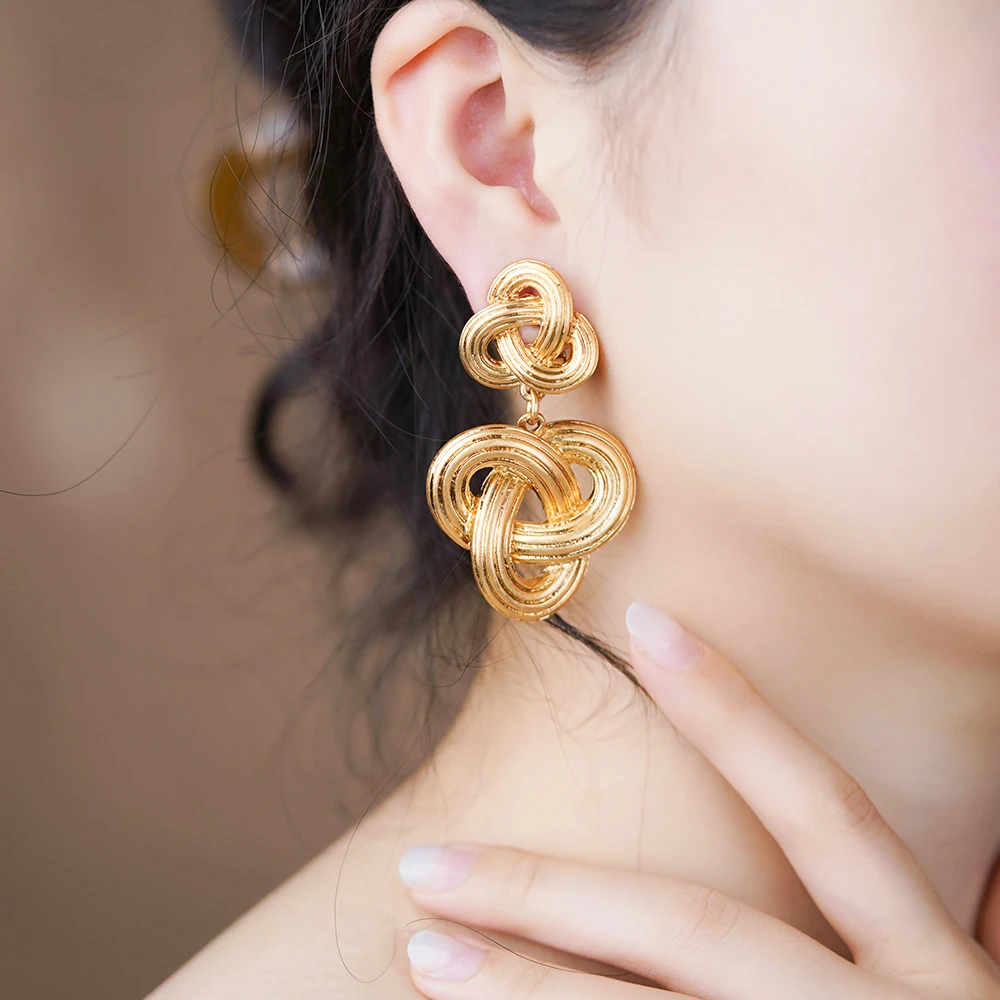 Vintage Gold Plated Zinc Alloy Dangle Earrings For Women Irregular Geometric Casual Party Club Work Jewelry 2023 Trending
Vintage Gold Plated Zinc Alloy Dangle Earrings For Women Irregular Geometric Casual Party Club Work Jewelry 2023 Trending