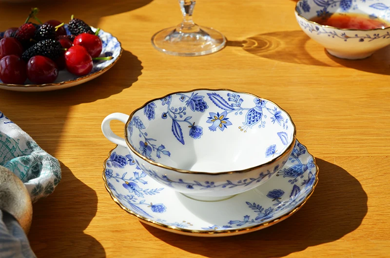English Afternoon Tea Cups Tea Sets Bone China Gold Painted Coffee Cups And Plates
English Afternoon Tea Cups Tea Sets Bone China Gold Painted Coffee Cups And Plates