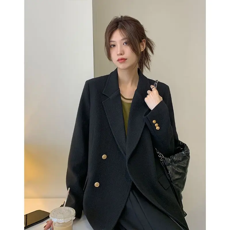 Women's Autumn Vintage Casual Short Blazer Suit Coats Black Hepburn-style Metal Double-breasted Blazer Suits Jacket for Woman
Women's Autumn Vintage Casual Short Blazer Suit Coats Black Hepburn-style Metal Double-breasted Blazer Suits Jacket for Woman
