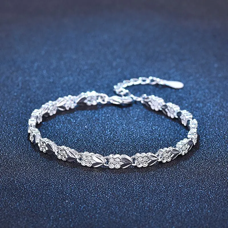 Fine Charms 925 Sterling Silver Heart Lucky Clover Bracelets for Women Pretty Wedding Party Jewelry Fashion Christmas Gifts
Fine Charms 925 Sterling Silver Heart Lucky Clover Bracelets for Women Pretty Wedding Party Jewelry Fashion Christmas Gifts