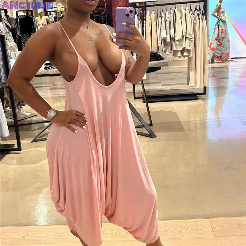 Angjulie Jumpsuit Women 2023 Sexy Low-cut Suspender Loose High Waist Solid Spaghetti Strap Casual Sporty One Pieces Club Overall
Angjulie Jumpsuit Women 2023 Sexy Low-cut Suspender Loose High Waist Solid Spaghetti Strap Casual Sporty One Pieces Club Overall