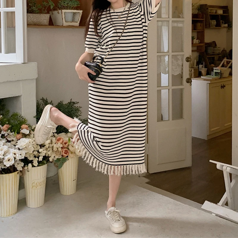 Lazy Style Tassel Striped Knit Long Dress Sexy All Match Contrast Short Sleeve Dresses Korean Chic Design Bottoming Vestidos
Lazy Style Tassel Striped Knit Long Dress Sexy All Match Contrast Short Sleeve Dresses Korean Chic Design Bottoming Vestidos