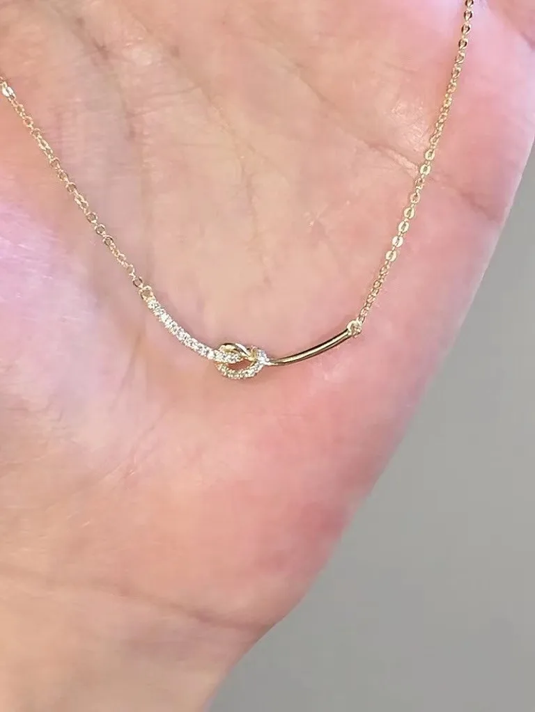 Fashionable classic best friend s925 sterling silver diamond bow necklace GIE6
Fashionable classic best friend s925 sterling silver diamond bow necklace GIE6