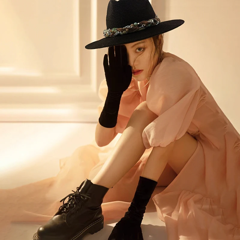 Men Women Soft Straw Panama Hats Summer Sunhats Wide Brim Caps Sombrero Beach Fedora Trilby Outdoor Travel US Size 7 1/4 UK L 
Men Women Soft Straw Panama Hats Summer Sunhats Wide Brim Caps Sombrero Beach Fedora Trilby Outdoor Travel US Size 7 1/4 UK L