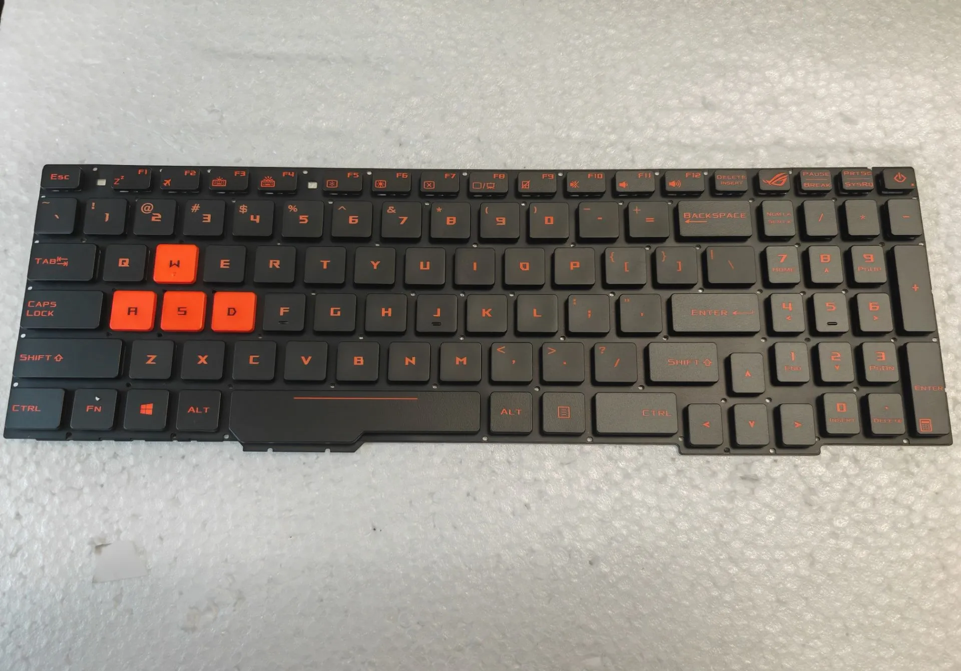 Клавиатура с американской подсветкой (кабель 5 мм) для Asus GL553 GL553V GL553VD GL553VW GL553VE GL753 GL753VD FX553 FX553VE FX553VD
Клавиатура с американской подсветкой (кабель 5 мм) для Asus GL553 GL553V GL553VD GL553VW GL553VE GL753 GL753VD FX553 FX553VE FX553VD