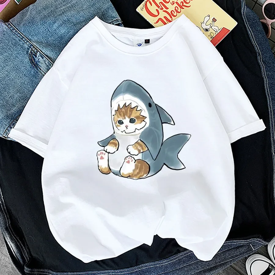 

Tops Woman 2024 T Shirt Kawaii Cat Shark Print T-shirt Summer Korean Harajuku Fashion Short Sleeve Tee Funny Animal Graphic Tee