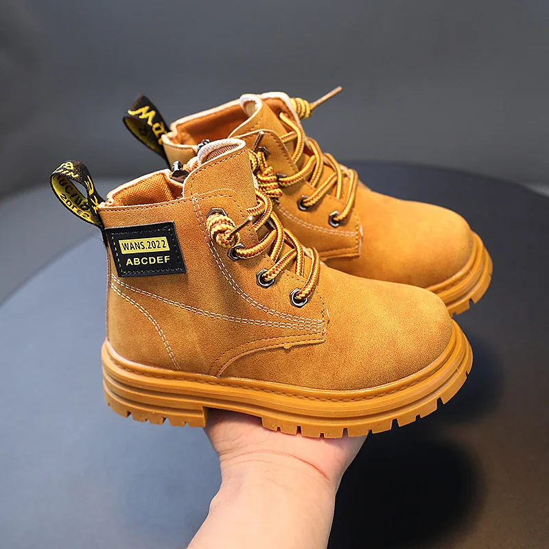 Kids Fashion Leather Boots New Autumn Winter Children's Soft Non-slip Rubber Outsole Letter Ankle Boots Boys Girls Casual Shoes
Kids Fashion Leather Boots New Autumn Winter Children's Soft Non-slip Rubber Outsole Letter Ankle Boots Boys Girls Casual Shoes