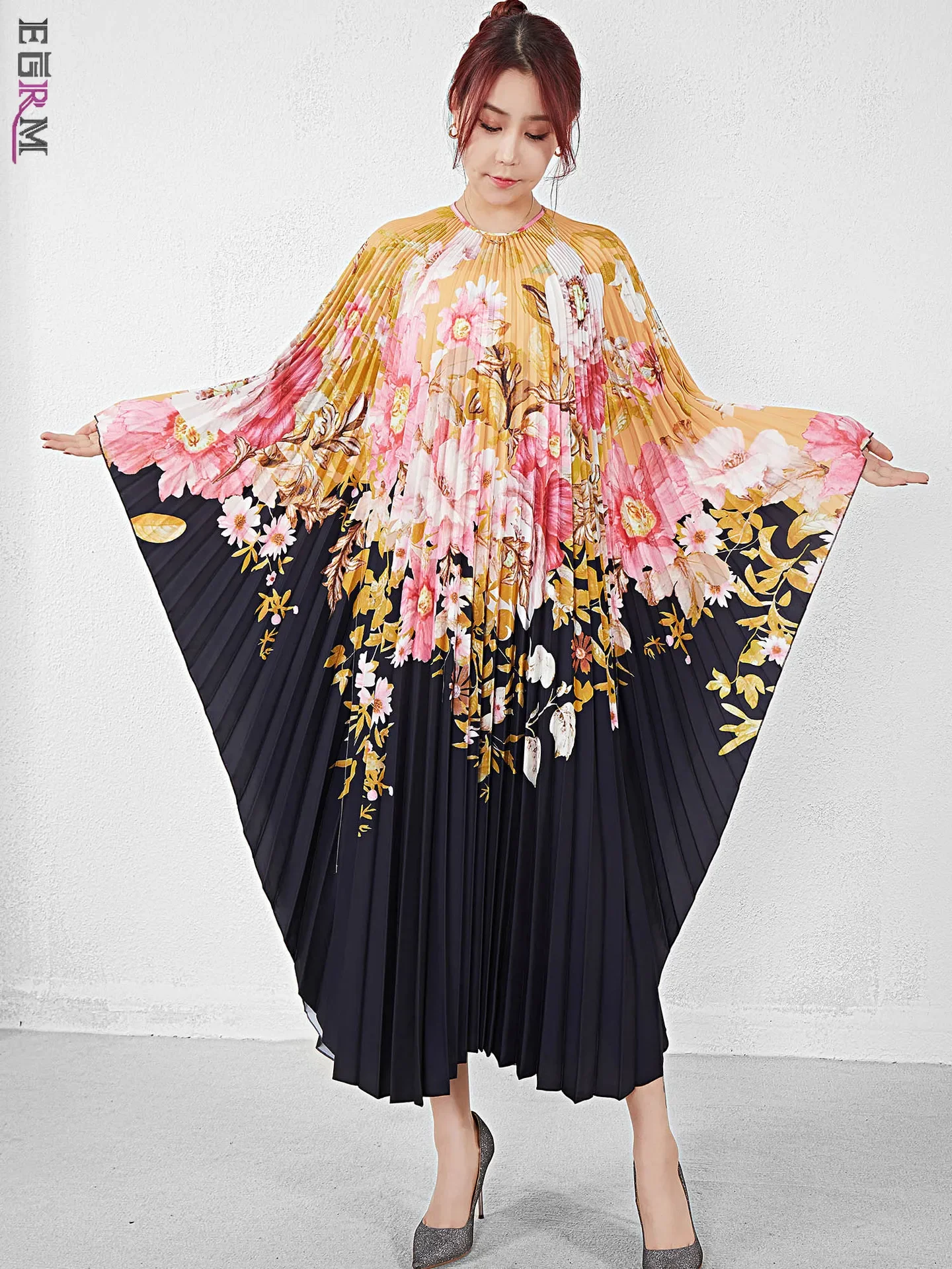 Женское плиссированное платье EGRM Miyake, большие свободные Формальные платья с круглым вырезом и рукавами «летучая мышь», весна 2024, новинка, 6RM2871
Женское плиссированное платье EGRM Miyake, большие свободные Формальные платья с круглым вырезом и рукавами «летучая мышь», весна 2024, новинка, 6RM2871