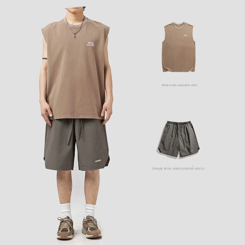 Japanese Men's Sports Thin Versatile Loose Baggys Shorts Elastic Waist Vintage Cotton Tank Top Sleeveless T-shirt Set Menswear
Japanese Men's Sports Thin Versatile Loose Baggys Shorts Elastic Waist Vintage Cotton Tank Top Sleeveless T-shirt Set Menswear