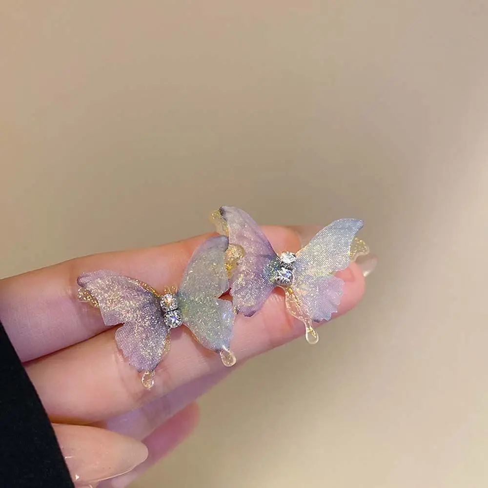 Cute Women Rhinestones Shiny Summer Female Earrings Diamond Stud Earrings Korean Style Earrings Butterfly Earrings
Cute Women Rhinestones Shiny Summer Female Earrings Diamond Stud Earrings Korean Style Earrings Butterfly Earrings