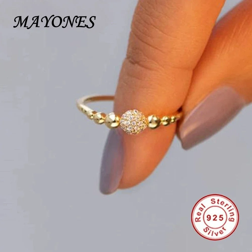 MAYONES Настоящее 925 серебро винтажное простое круглое циркониевое Золотое кольцо с бусинами для женщин и девушек модные трендовые кольца ювелирные изделия на день рождения подарок
MAYONES Настоящее 925 серебро винтажное простое круглое циркониевое Золотое кольцо с бусинами для женщин и девушек модные трендовые кольца ювелирные изделия на день рождения подарок