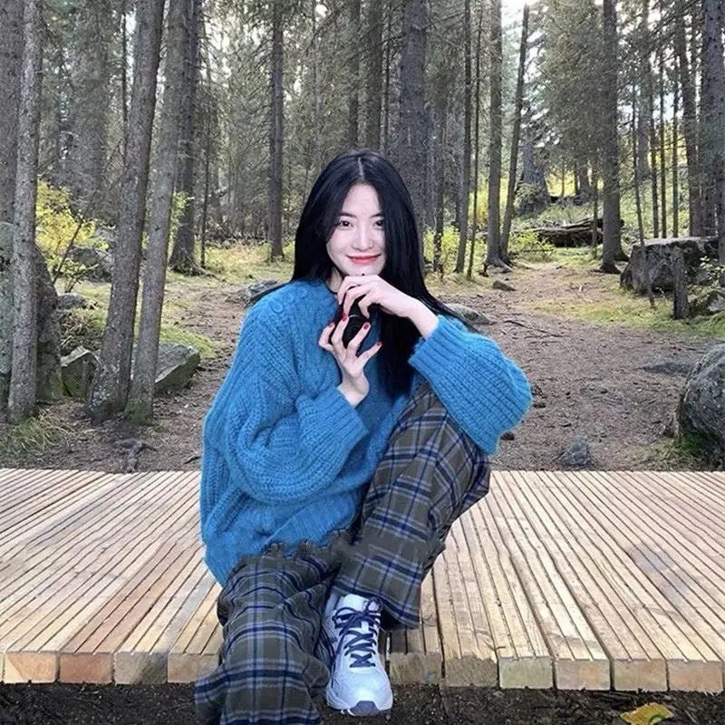 Blue Casual All Match Minimalist Chic Loose Fall Winter Sweater Women Solid Color O-neck Fashion Korean Soft Warm Pullovers
Blue Casual All Match Minimalist Chic Loose Fall Winter Sweater Women Solid Color O-neck Fashion Korean Soft Warm Pullovers