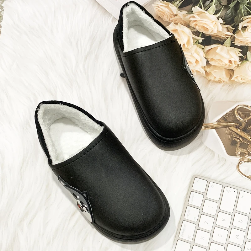 2023 Thick Plush Winter Slipper For Women Winter Warm Fur Fuzzy Slippers Outdoor Waterproof Platform Cotton Shoes
2023 Thick Plush Winter Slipper For Women Winter Warm Fur Fuzzy Slippers Outdoor Waterproof Platform Cotton Shoes