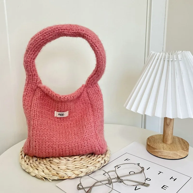 Handmade Knitted Handbag Fashion Minimalist Wool Woven Shoulder Bag Korean Solid Versatile Student Commuting Pouch Shopping Tote
Handmade Knitted Handbag Fashion Minimalist Wool Woven Shoulder Bag Korean Solid Versatile Student Commuting Pouch Shopping Tote