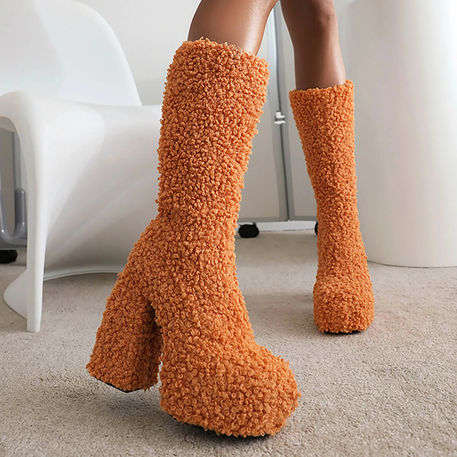 Womens Winter Fur Warm Snow Boots Ladies High Platform Thick High Heels Warm Wool Booties Comfortable Platform Boots Botas Mujer
Womens Winter Fur Warm Snow Boots Ladies High Platform Thick High Heels Warm Wool Booties Comfortable Platform Boots Botas Mujer