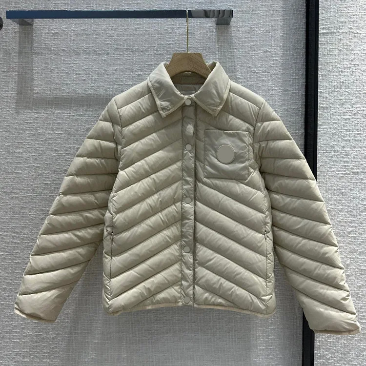 2023 Leisure, minimalist, versatile, warm, three-dimensionalhorizontalslim fitting lapel jacket,down jacket lightweight jacket
2023 Leisure, minimalist, versatile, warm, three-dimensionalhorizontalslim fitting lapel jacket,down jacket lightweight jacket
