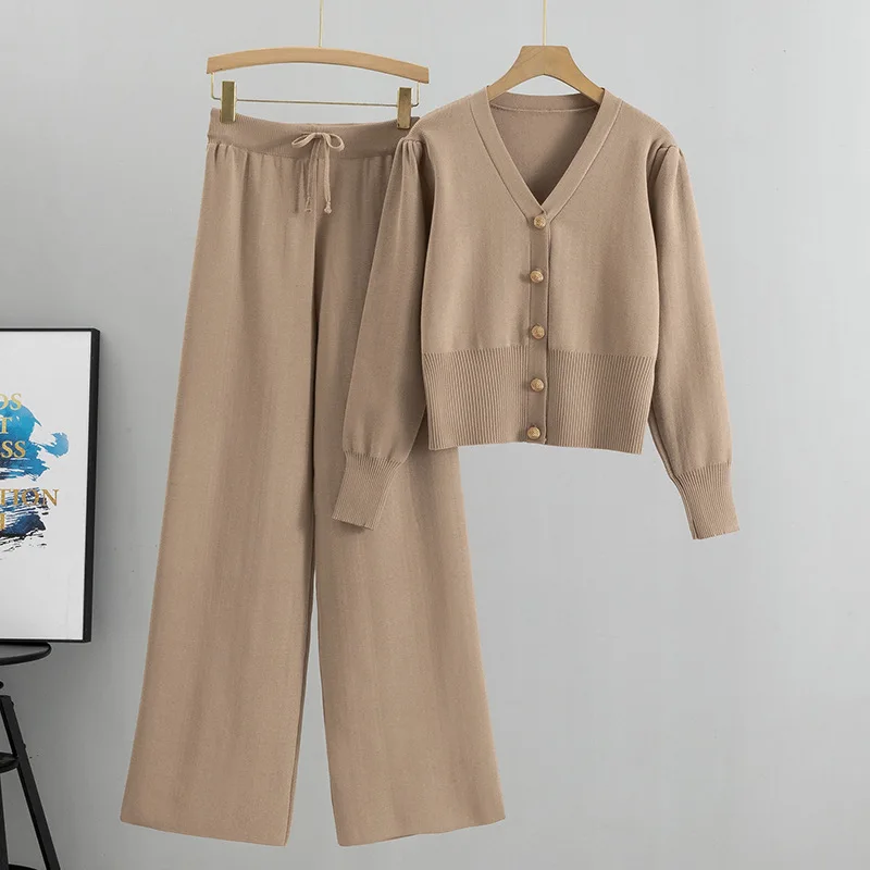 Woman Casual Two-Piece Sweater Cardigan Jacket and Pant Female New Knitted Suit Fashion Single Button Pullover Set G597
Woman Casual Two-Piece Sweater Cardigan Jacket and Pant Female New Knitted Suit Fashion Single Button Pullover Set G597