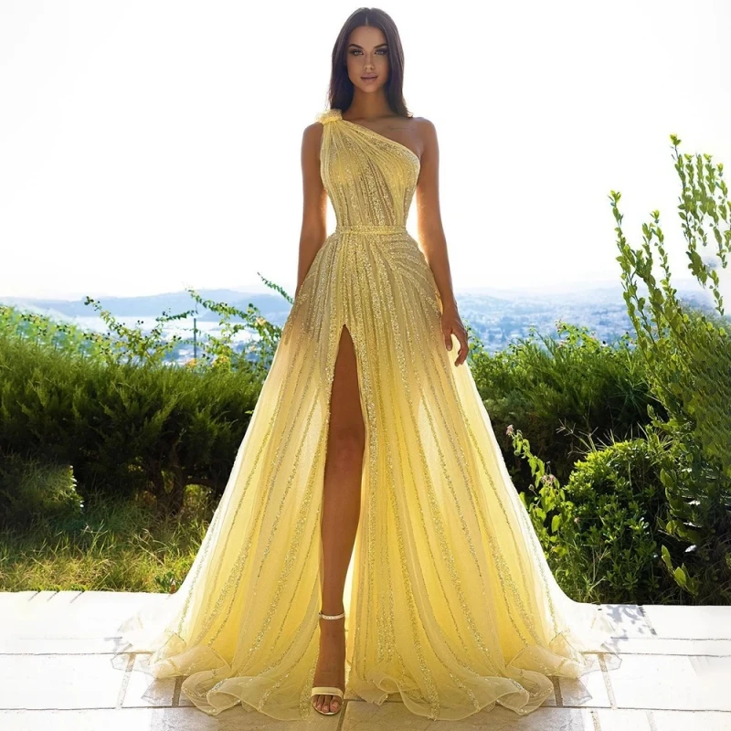 Yellow One Shoulder Luxury Dubai Evening Dress with Cape Side Slit Arabic Formal Prom Gowns for Wedding Party
Yellow One Shoulder Luxury Dubai Evening Dress with Cape Side Slit Arabic Formal Prom Gowns for Wedding Party